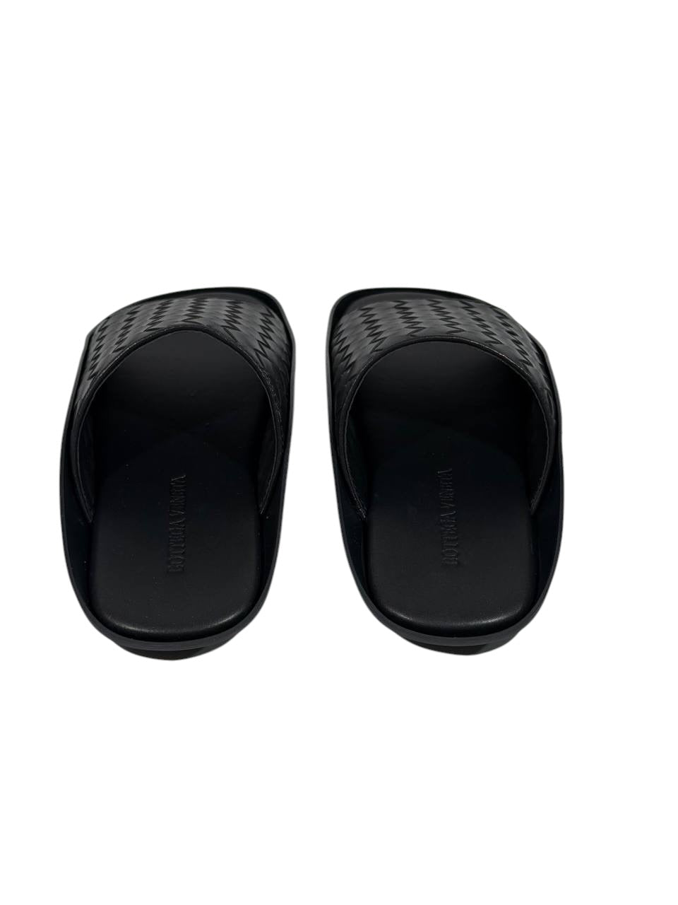 Bottega Veneta Intrecciato Slide Sandals – Black Edition 🖤✨ - MASTERPIECE