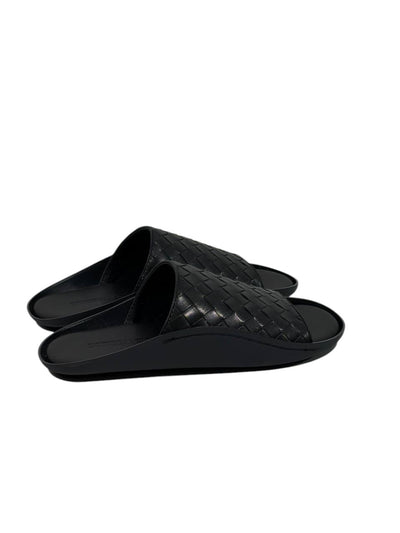 Bottega Veneta Intrecciato Slide Sandals – Black Edition 🖤✨ - MASTERPIECE