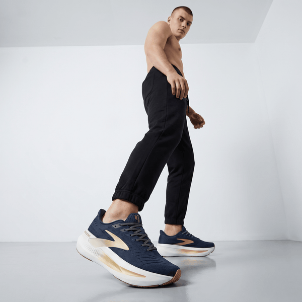 👟💙 Brooks Running Navy Gold Performance Sneakers – Lightweight Comfort Running Shoes ⚡