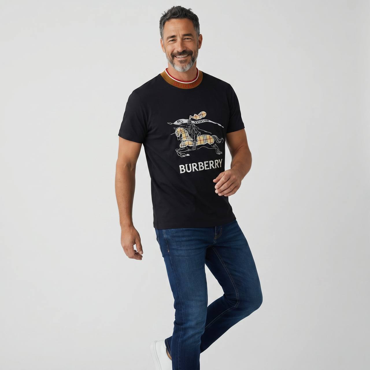 Burberry Equestrian Knight Graphic T-Shirt – Black Heritage Edition 🖤✨ - MASTERPIECE