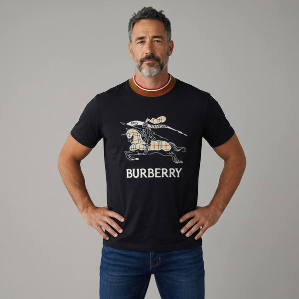 Burberry Equestrian Knight Graphic T-Shirt – Black Heritage Edition 🖤✨