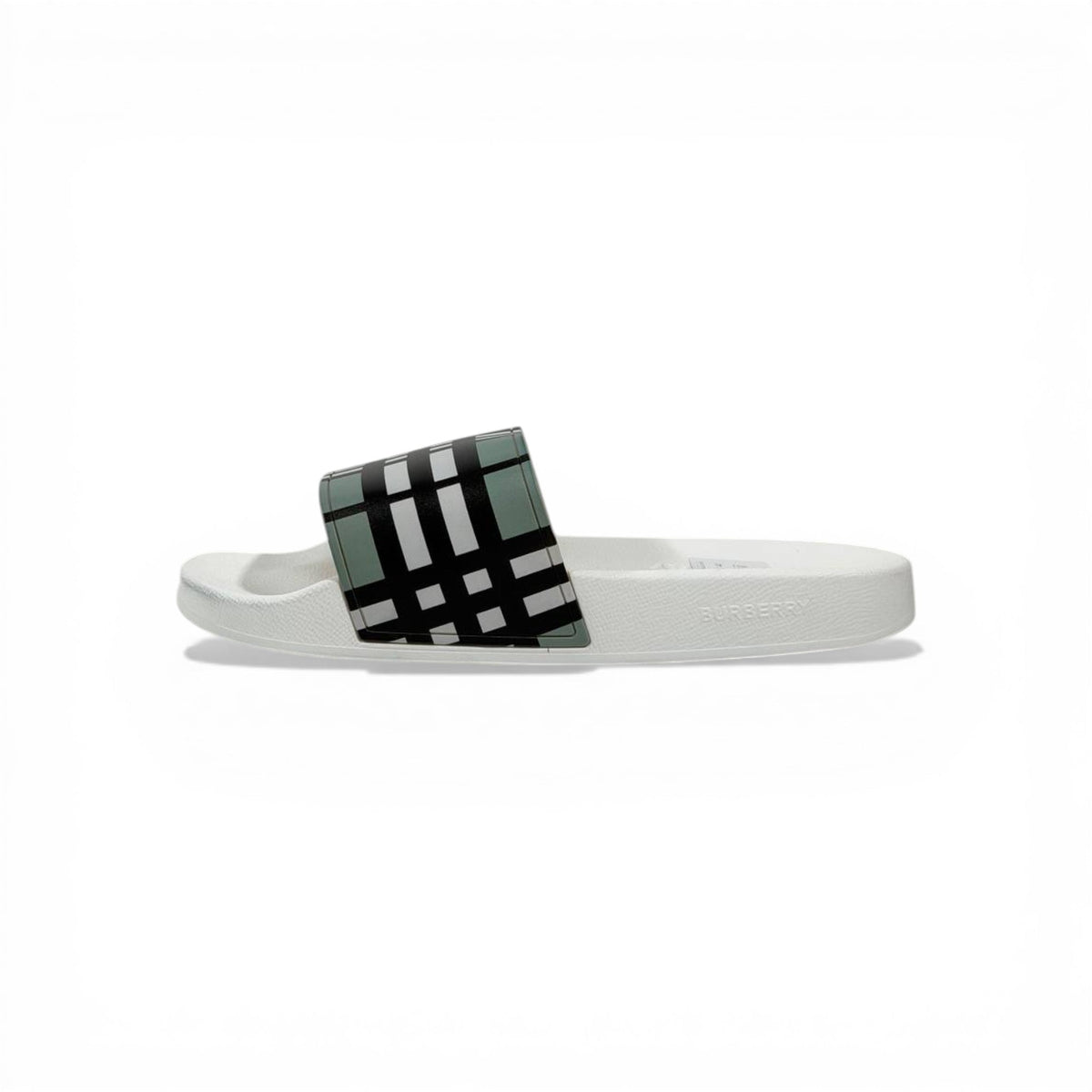 🤍✨ Burberry Slides – Check Pattern White Edition 🔥🩴 - MASTERPIECE