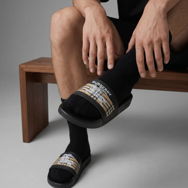 ✨ Burberry Vintage Check Logo Slide Sandals – Luxury Men's Casual Slides