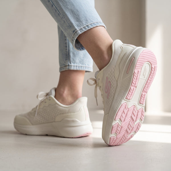 Skechers Performance Trainer – Cream Pink 👟