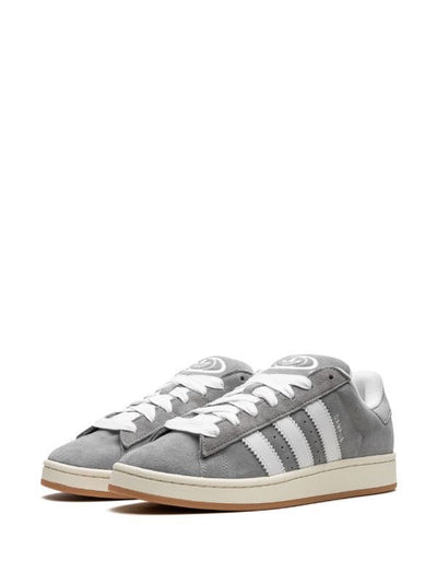 Adidas Campus low-top grey suede sneakers with white 3‑Stripes and gum sole