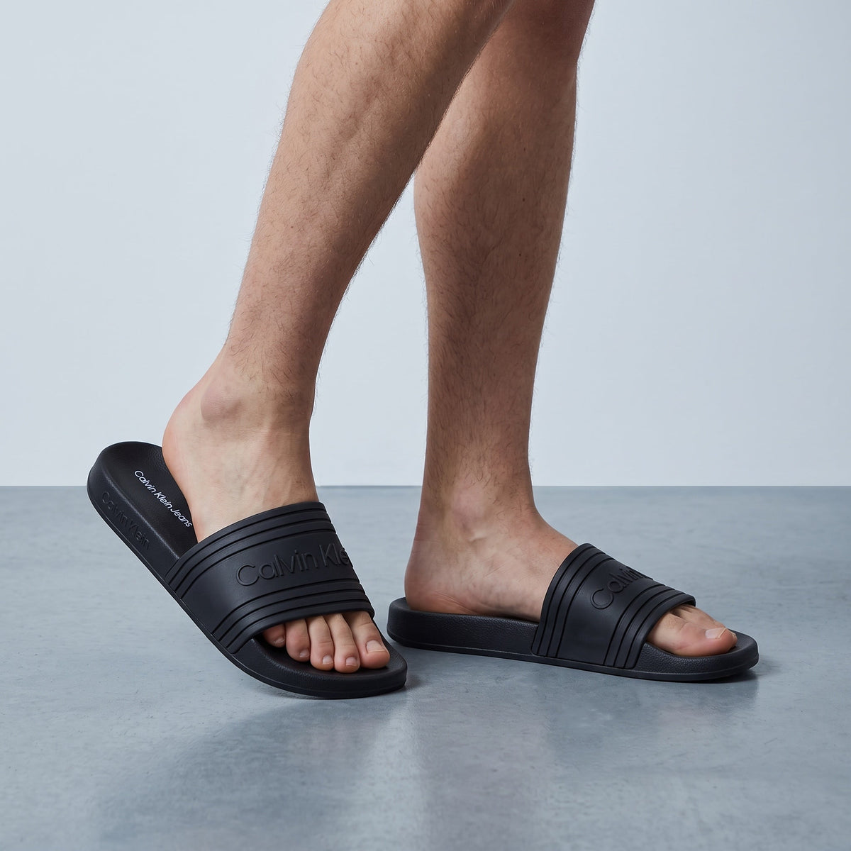 Calvin Klein Slides – Black Logo Pool Slide 🖤👣 - MASTERPIECE