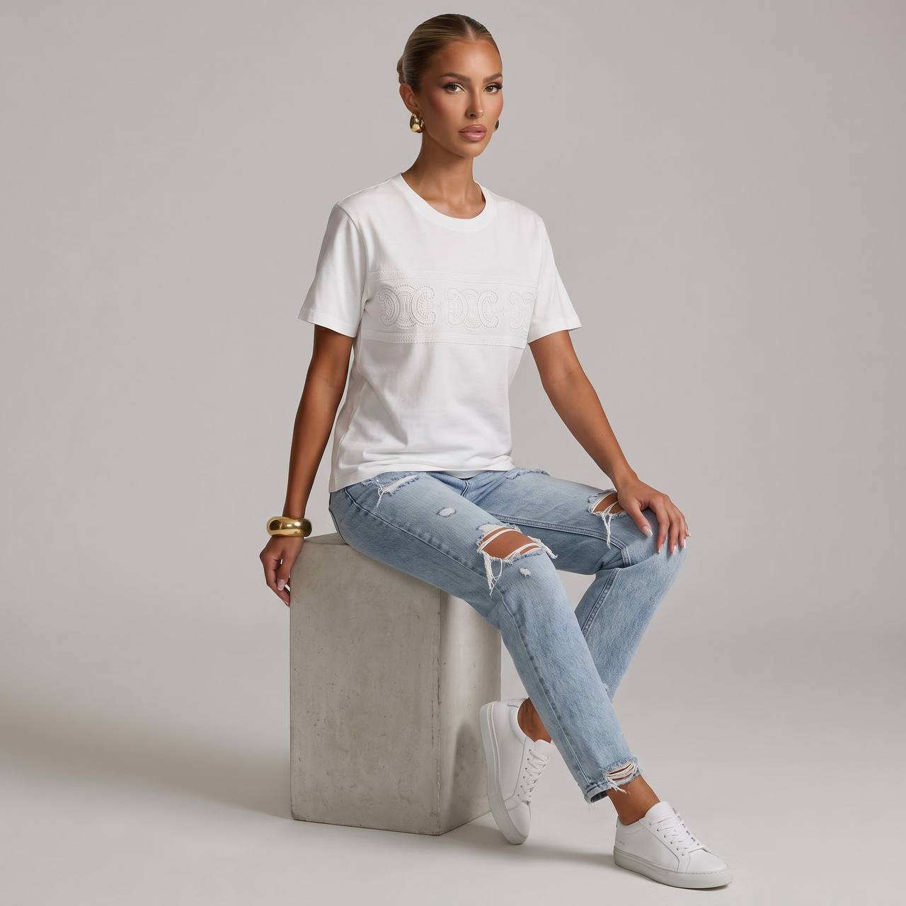 Celine White Triomphe Logo T-Shirt 🤍✨ - MASTERPIECE