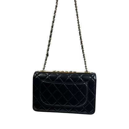 Chanel Black Quilted Crystal Chain Bag – Timeless Luxury Icon 🖤✨ - MASTERPIECE