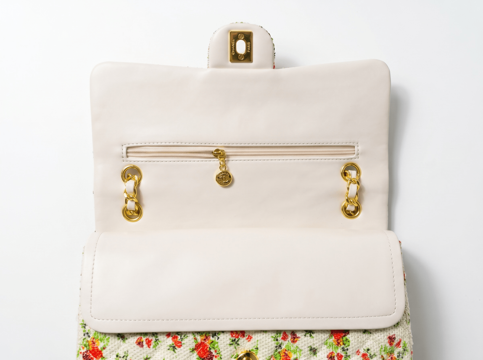 ✨ Chanel Garden Bloom Classic Flap Bag 🌺🤍 - MASTERPIECE