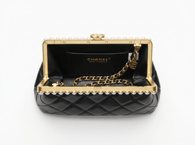 🖤 Chanel Pearl Noir Evening Clutch 🖤 - MASTERPIECE