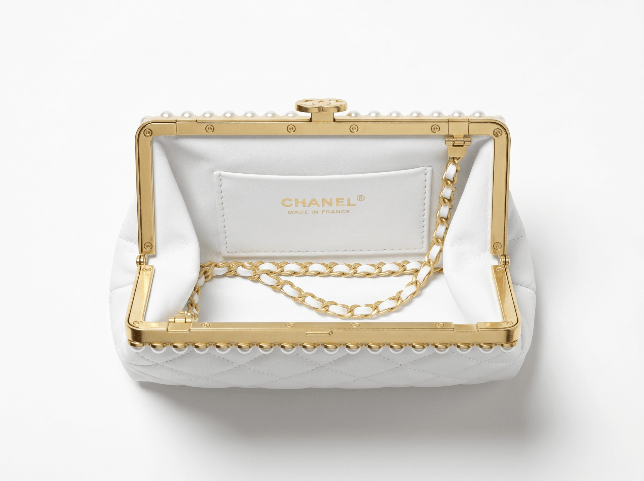 🤍 Chanel Pearl Royale Quilted Clutch 🤍 - MASTERPIECE