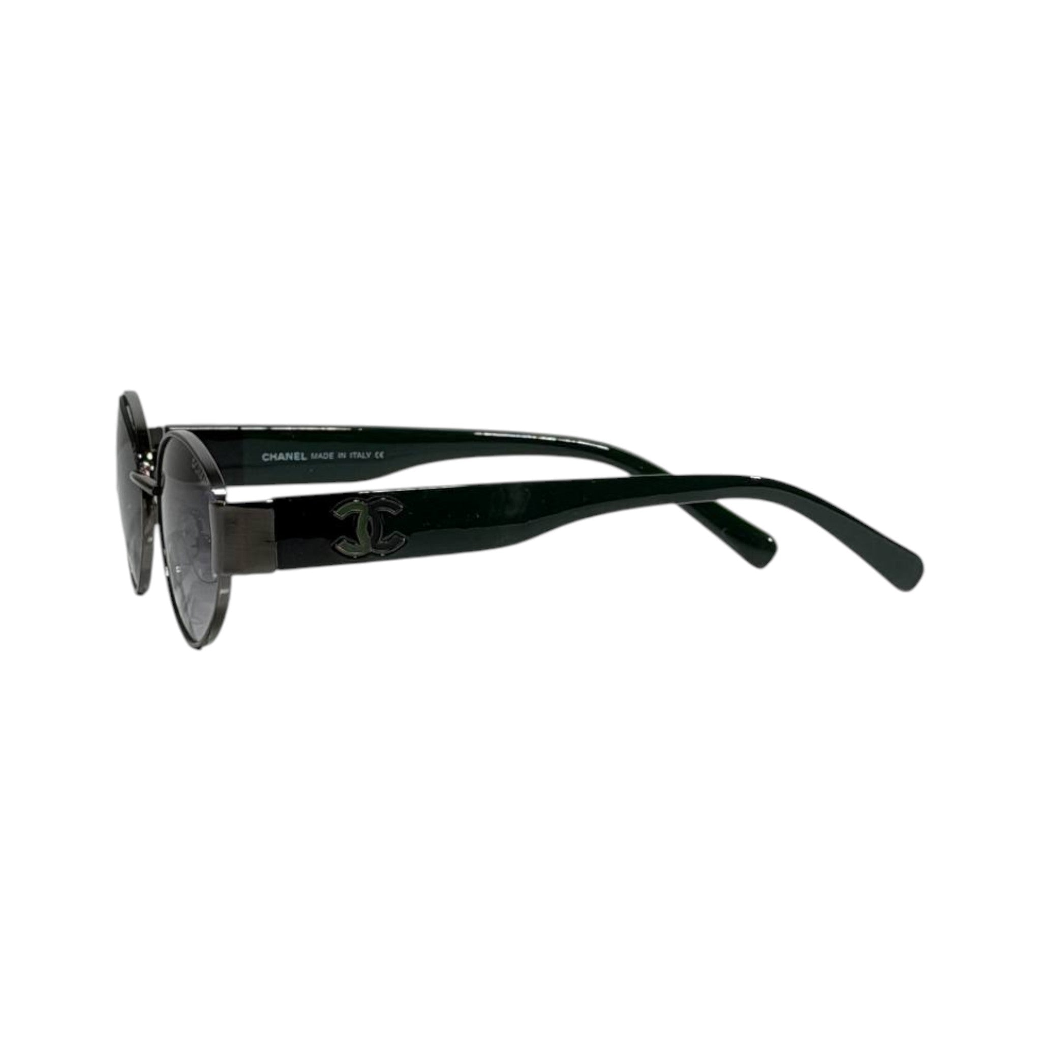 Chanel Round Sunglasses – Green & Black CC Luxury 🕶️💚✨ - MASTERPIECE