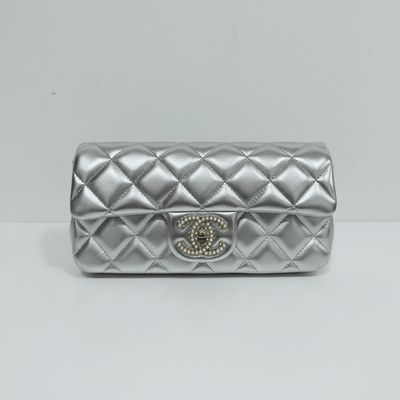 ✨ Chanel Silver Quilted Chain Bag – Crystal CC Metallic Shoulder Bag - MASTERPIECE
