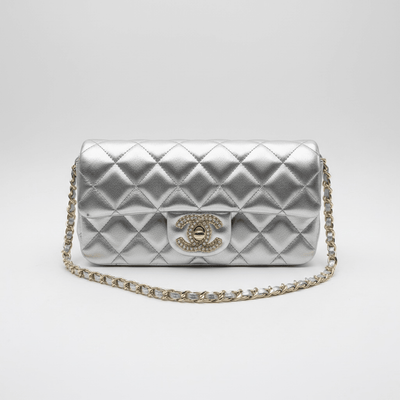 ✨ Chanel Silver Quilted Chain Bag – Crystal CC Metallic Shoulder Bag - MASTERPIECE