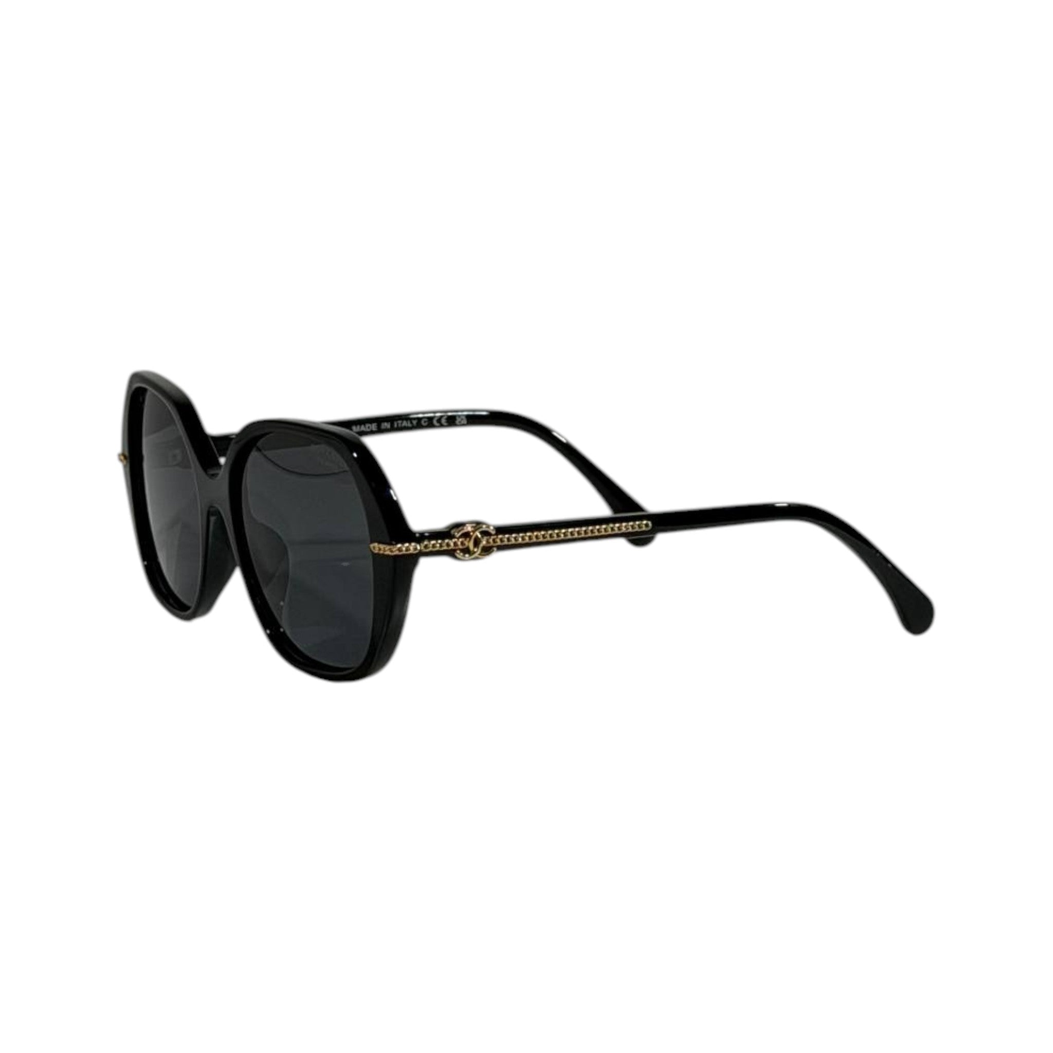 Channel Oversized Round Sunglasses – Black Frame Gold Detail 🕶️✨ - MASTERPIECE