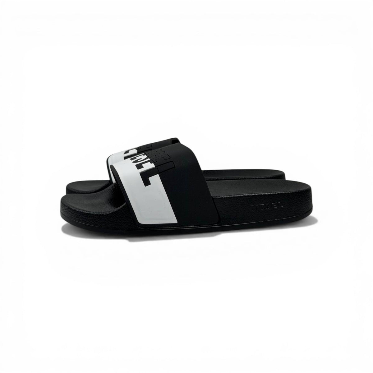 🖤 Diesel Slides – Black & White Logo Edition 🔥🩴 - MASTERPIECE
