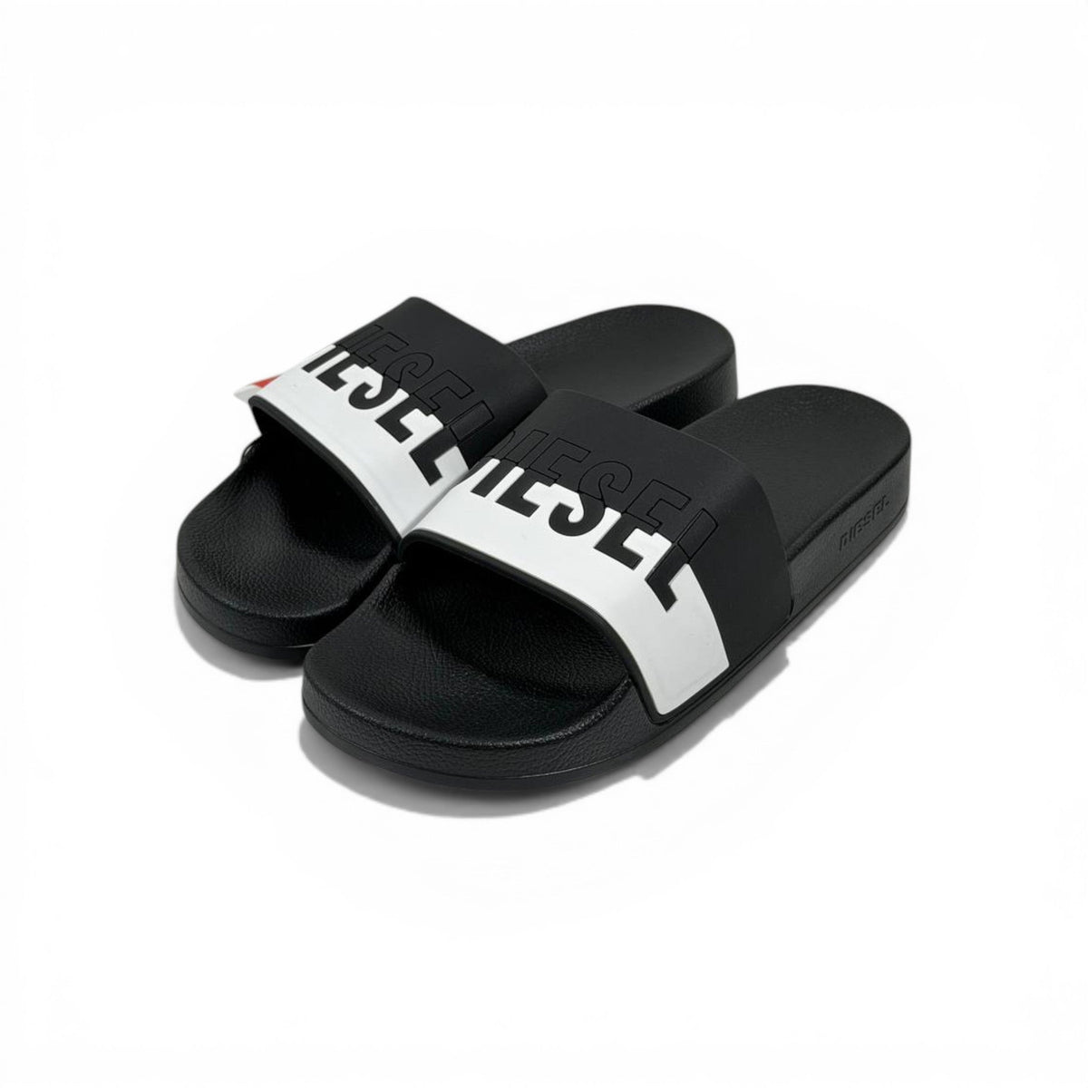 🖤 Diesel Slides – Black & White Logo Edition 🔥🩴 - MASTERPIECE
