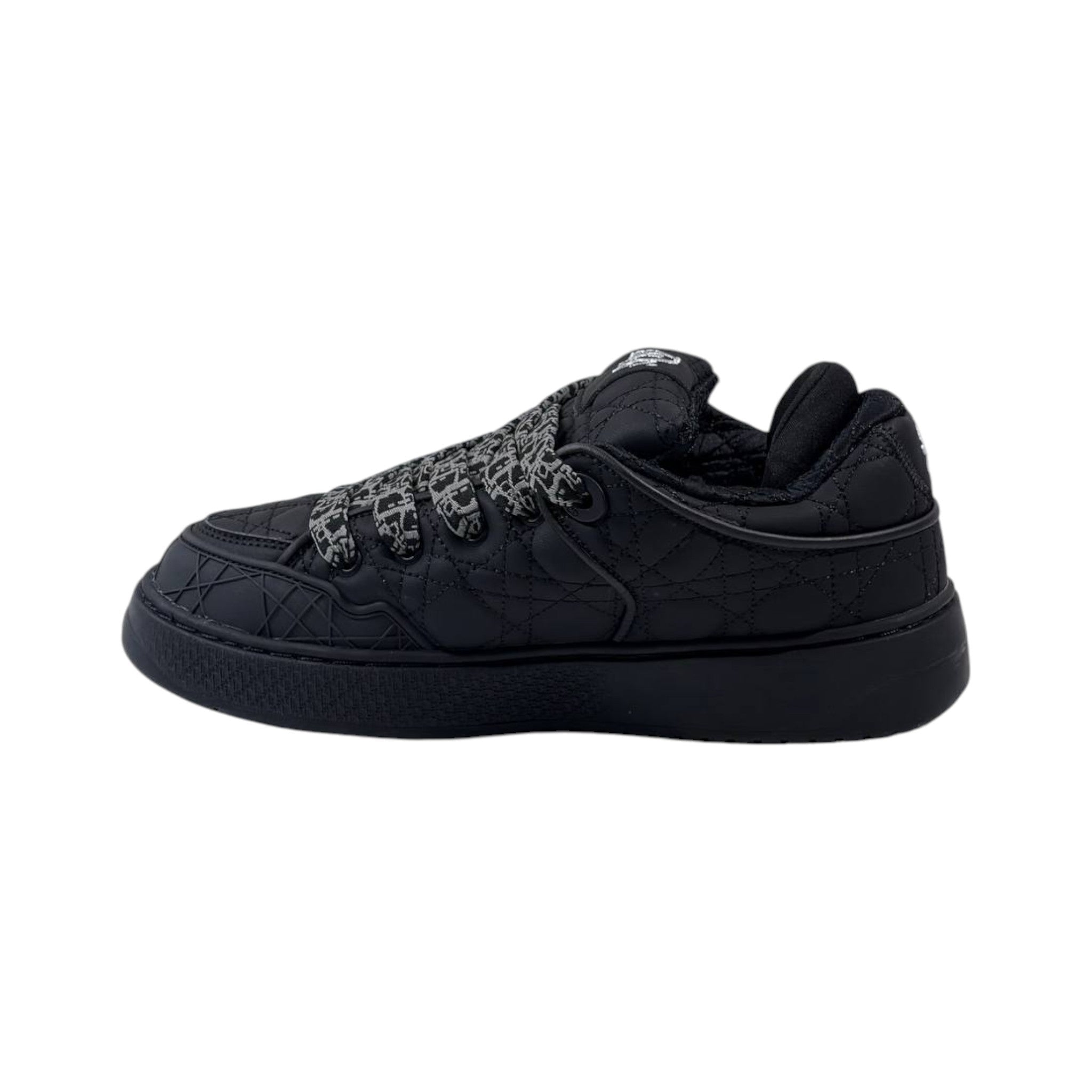 Dior Oblique Quilted Low-Top Sneakers 🖤 - MASTERPIECE