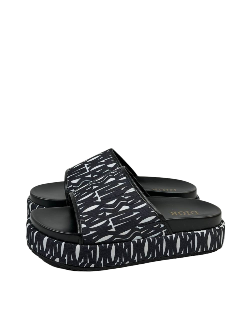 DIOR Slides – Black Monogram Edition 🖤✨ - MASTERPIECE