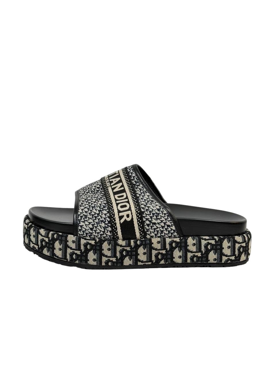 DIOR Slides – Oblique Strap Edition 🖤✨ - MASTERPIECE