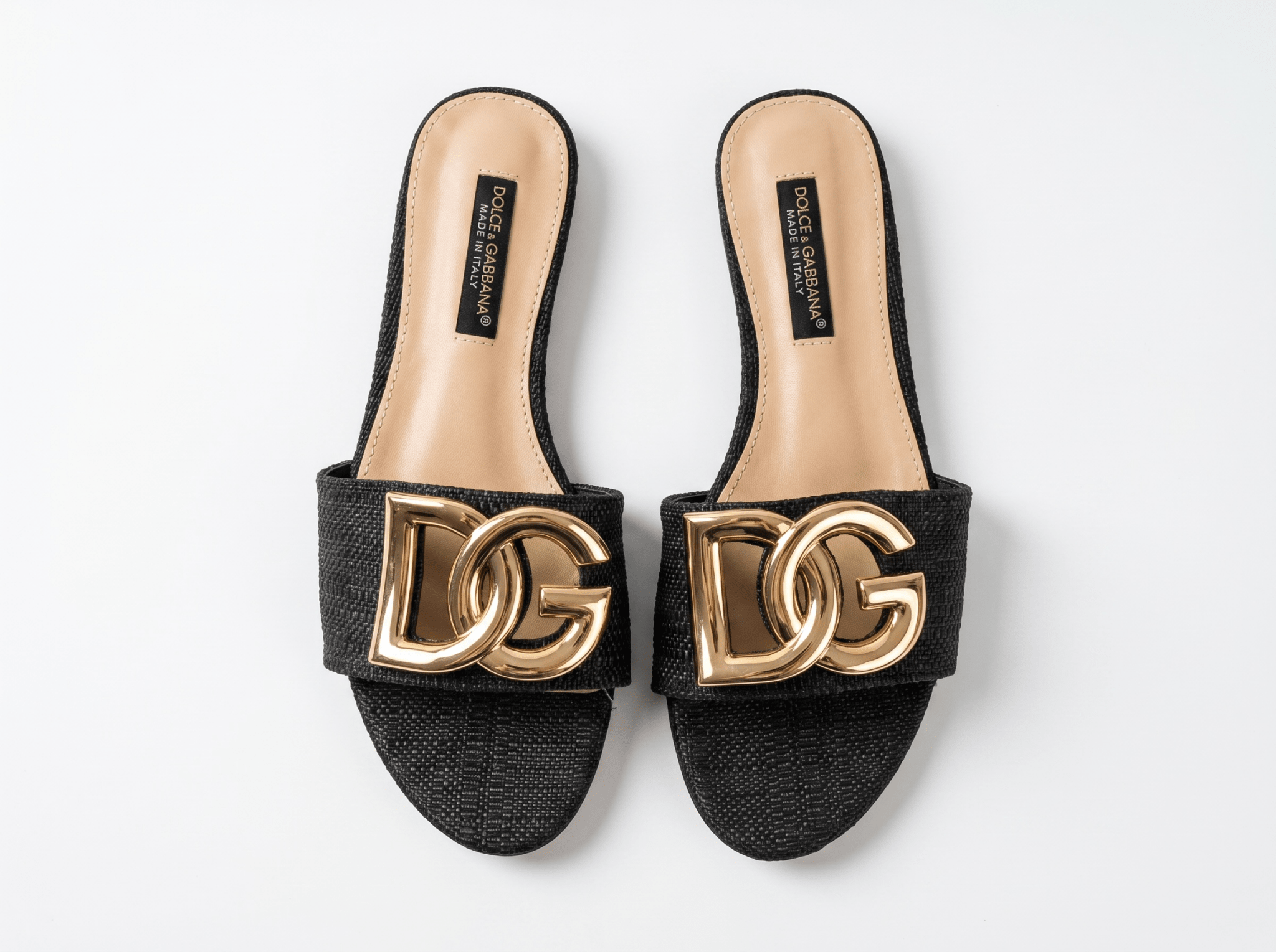 Dolce & Gabbana DG Logo Slide Sandals 🖤✨ - MASTERPIECE
