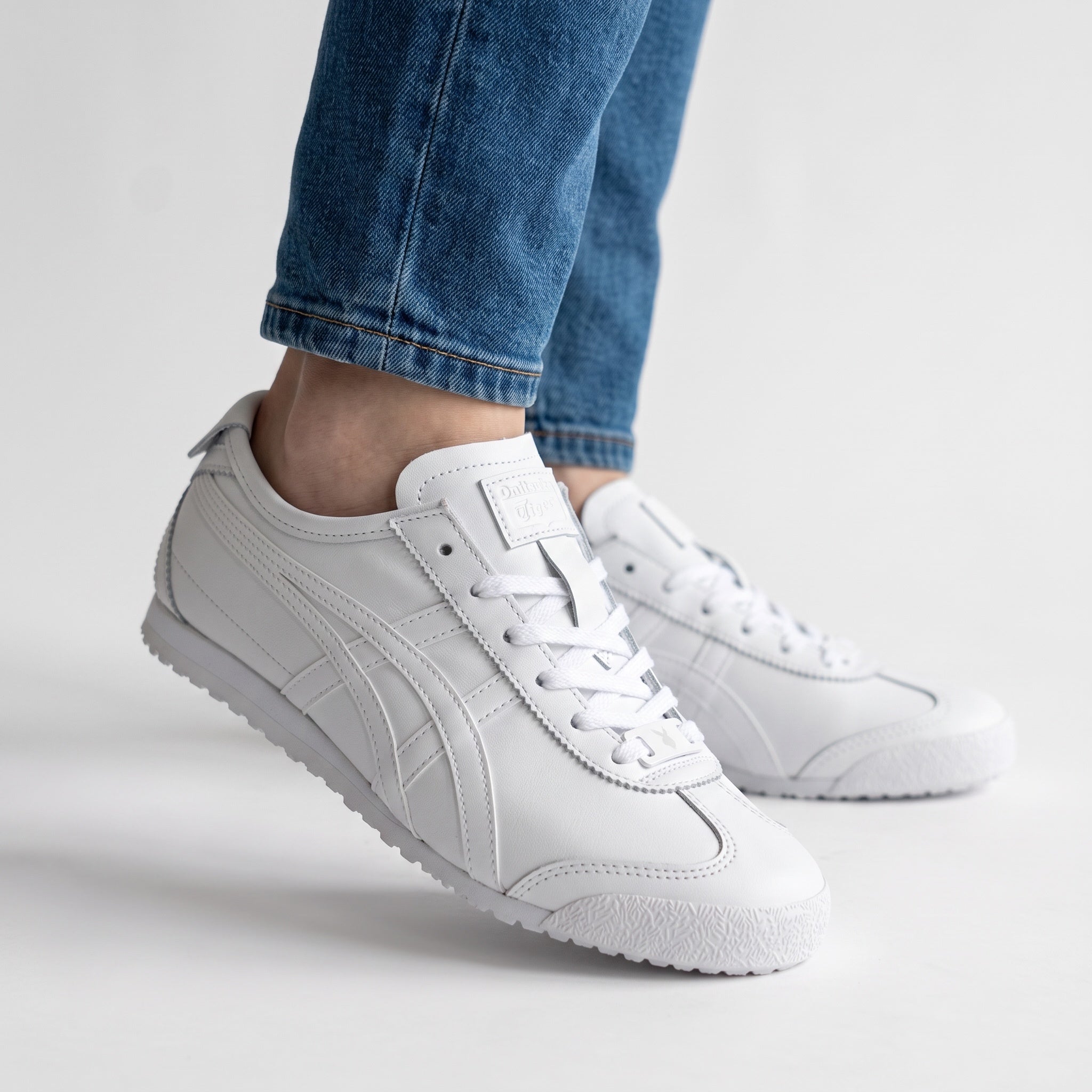 Onitsuka Tiger white leather low-profile trainer shoe
