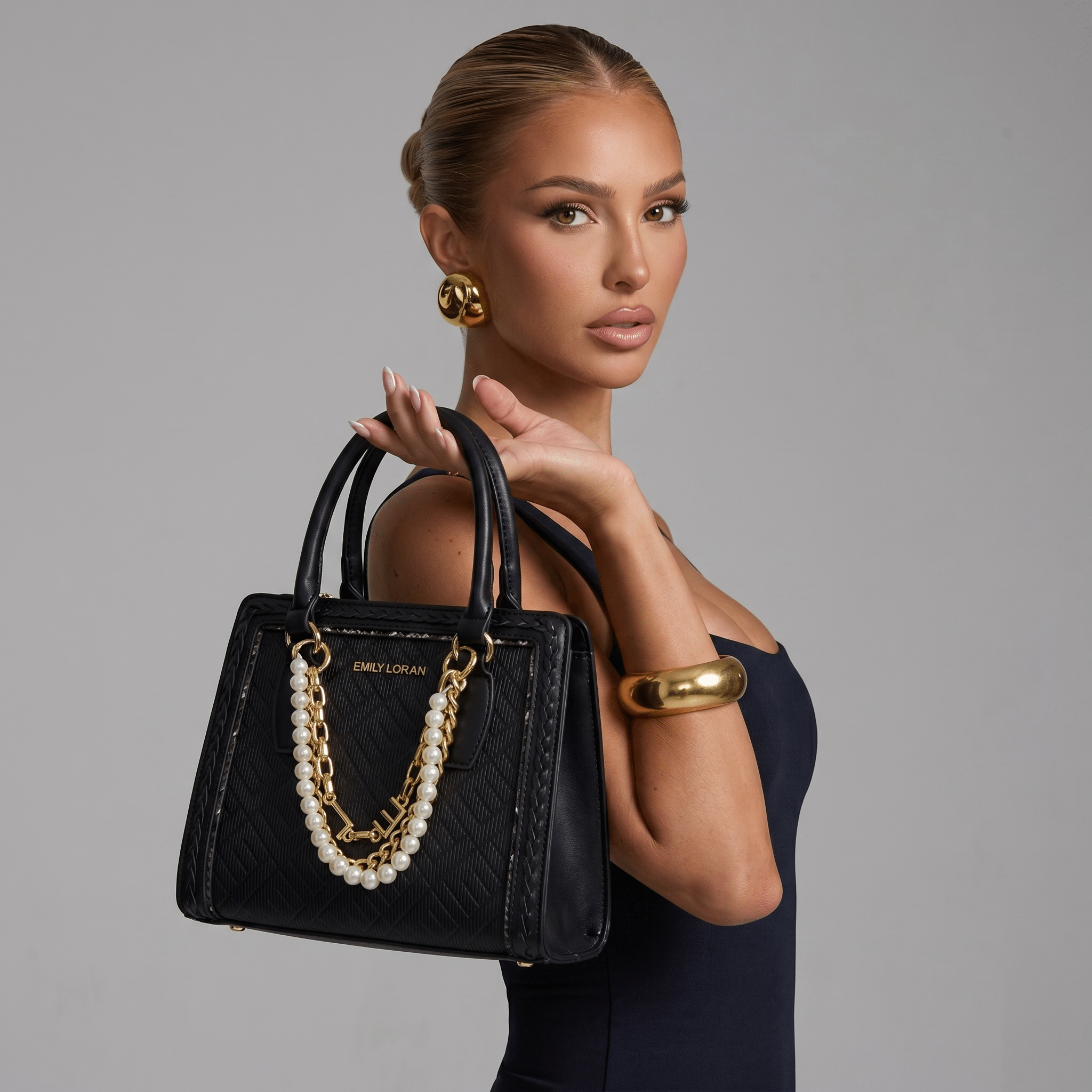 Emily Noir Pearl Luxe Tote 🖤🤍✨ - MASTERPIECE