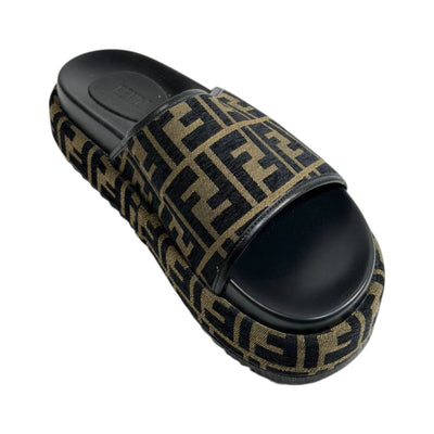 Fendi Brown Monogram Platform Slides – Iconic Luxe Statement Sandals 🤎✨ - MASTERPIECE