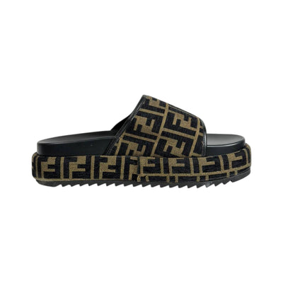 Fendi Brown Monogram Platform Slides – Iconic Luxe Statement Sandals 🤎✨ - MASTERPIECE