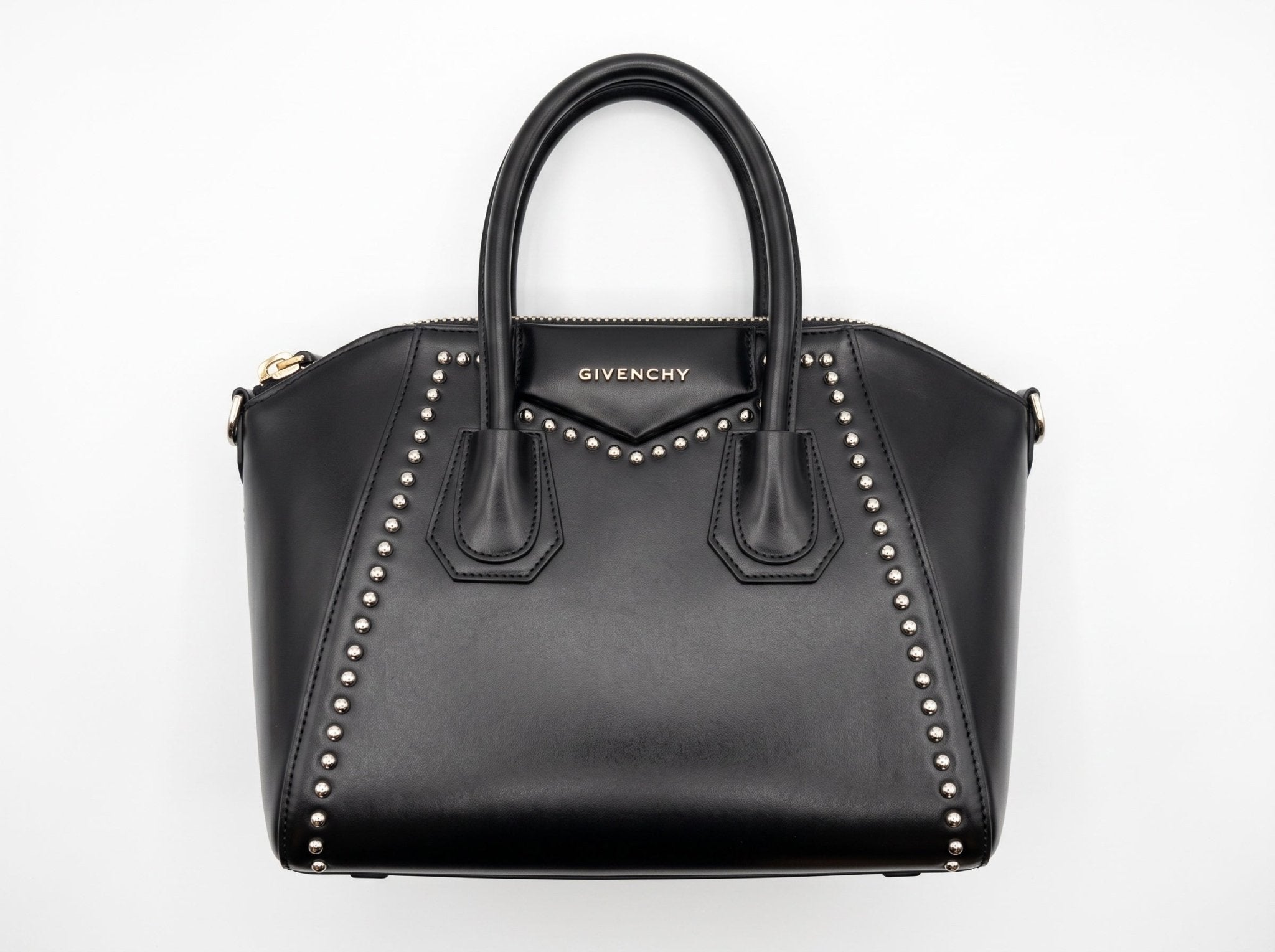 Givenchy Antigona Studded Tote – Black 🖤✨ small - MASTERPIECE