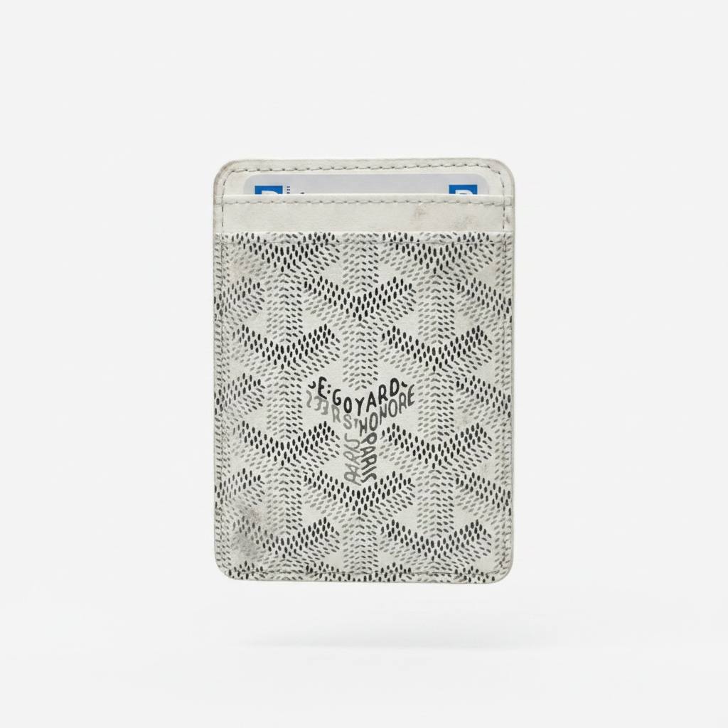Goyard White Card Holder – Elegant Minimalist Luxury Wallet 🤍✨ - MASTERPIECE