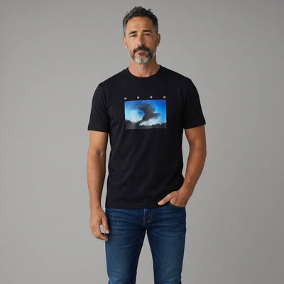 HUGO Abstract Graphic T-Shirt – Midnight Black 🌌🔥 - MASTERPIECE