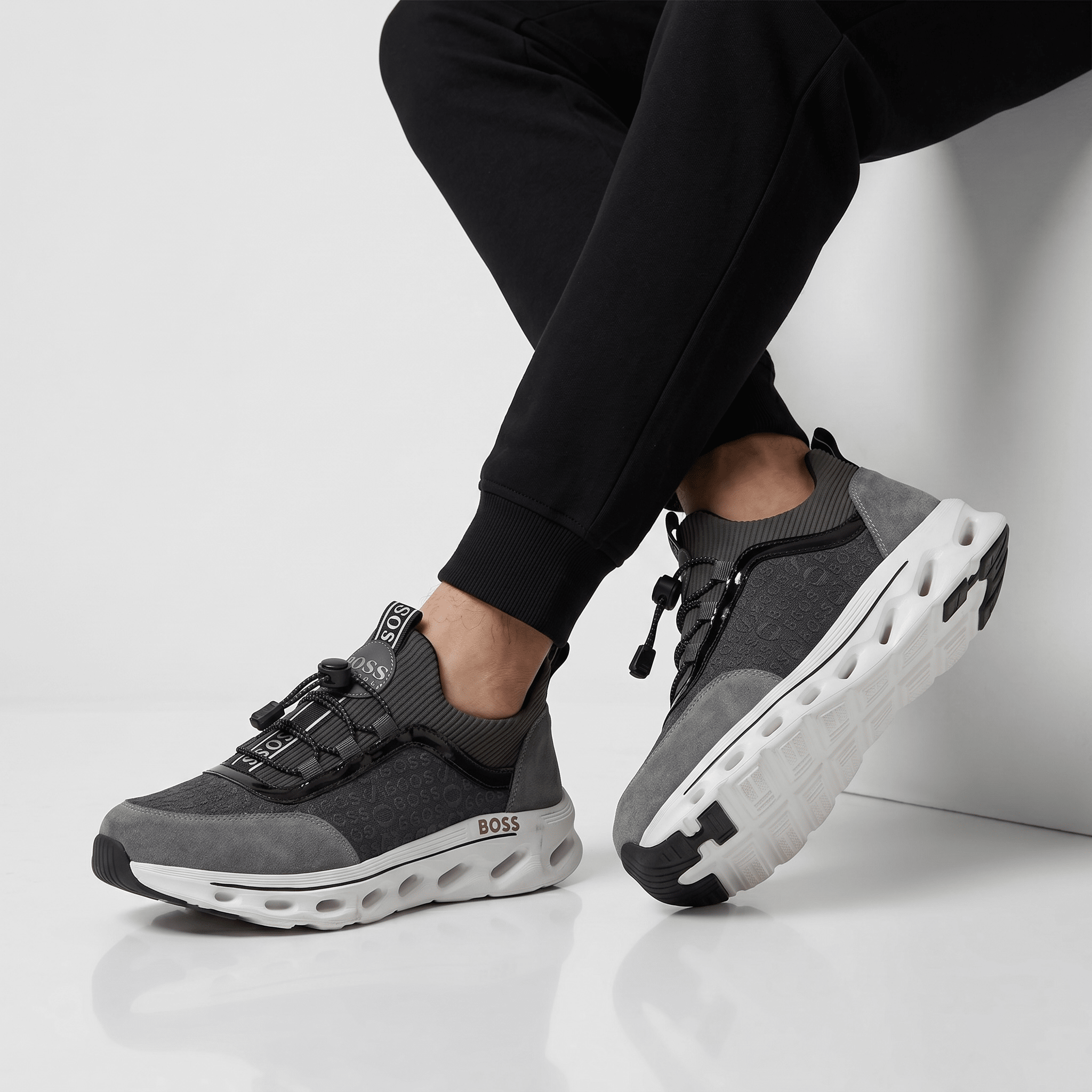 🩶🖤 Hugo Boss Grey & Black Luxury Runner Sneakers 👟⚡ - MASTERPIECE