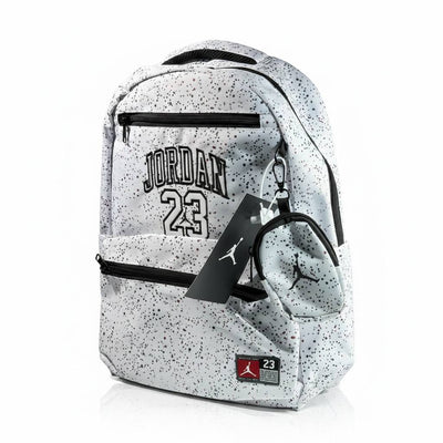 Jordan 23 Splash Backpack 🎒🤍 Street Style Edition - MASTERPIECE
