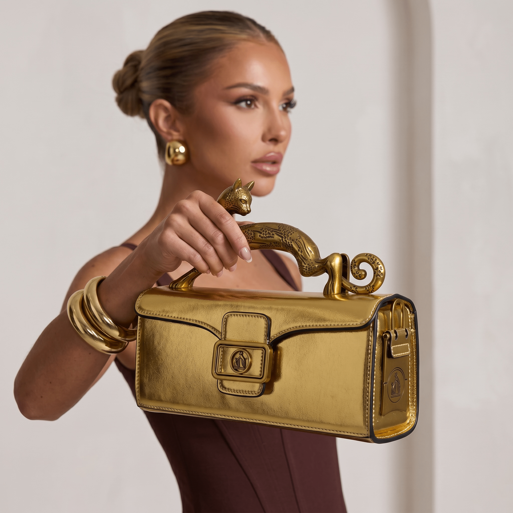 Lanvin Gold Panther Handle Bag – Luxury Metallic Statement Clutch 🐆✨ - MASTERPIECE
