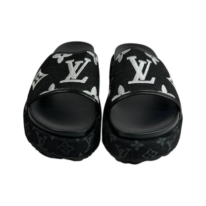 Louis Vuitton Black Monogram Platform Slides – Luxe Statement Sandals 🖤✨ - MASTERPIECE