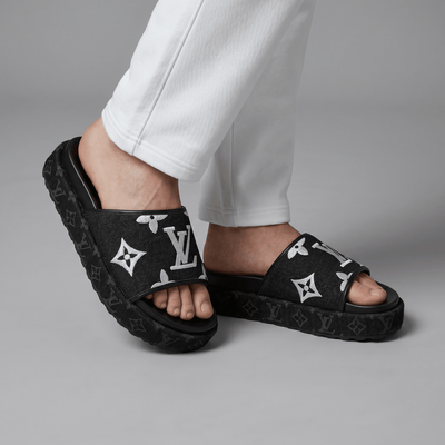 Louis Vuitton Black Monogram Platform Slides – Luxe Statement Sandals 🖤✨ - MASTERPIECE