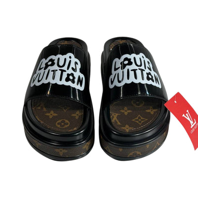 Louis Vuitton Black Platform Slides – Iconic Monogram Luxury Sandals 🖤👡 - MASTERPIECE