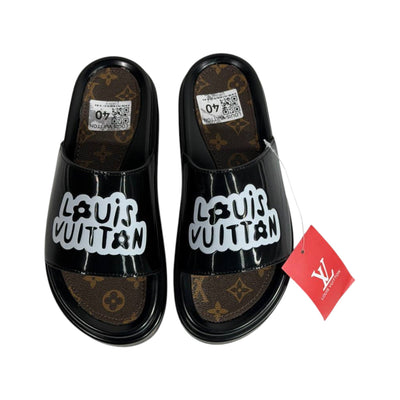 Louis Vuitton Black Platform Slides – Iconic Monogram Luxury Sandals 🖤👡 - MASTERPIECE