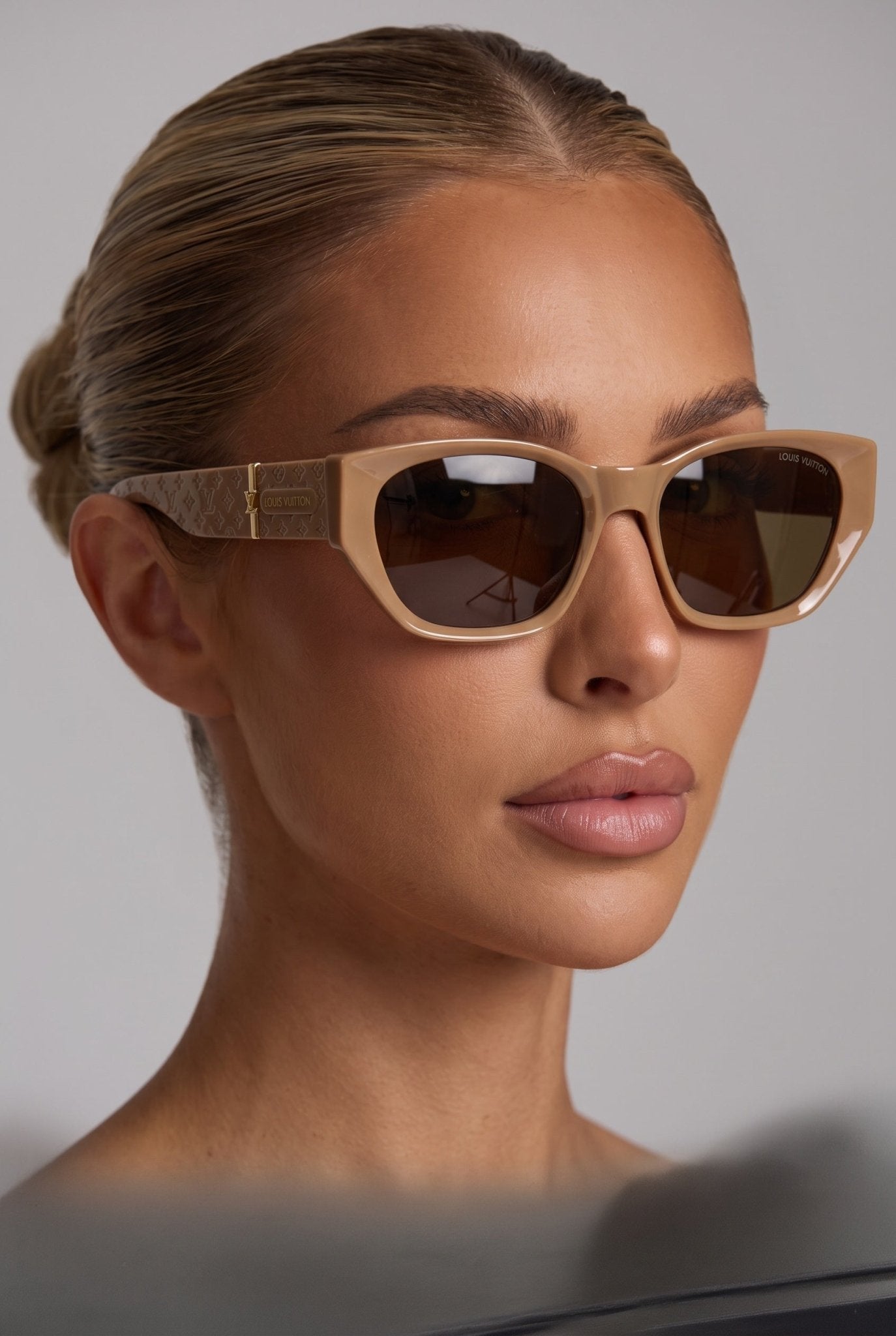 Louis Vuitton Cat-Eye – Beige Sunglasses 😎 - MASTERPIECE
