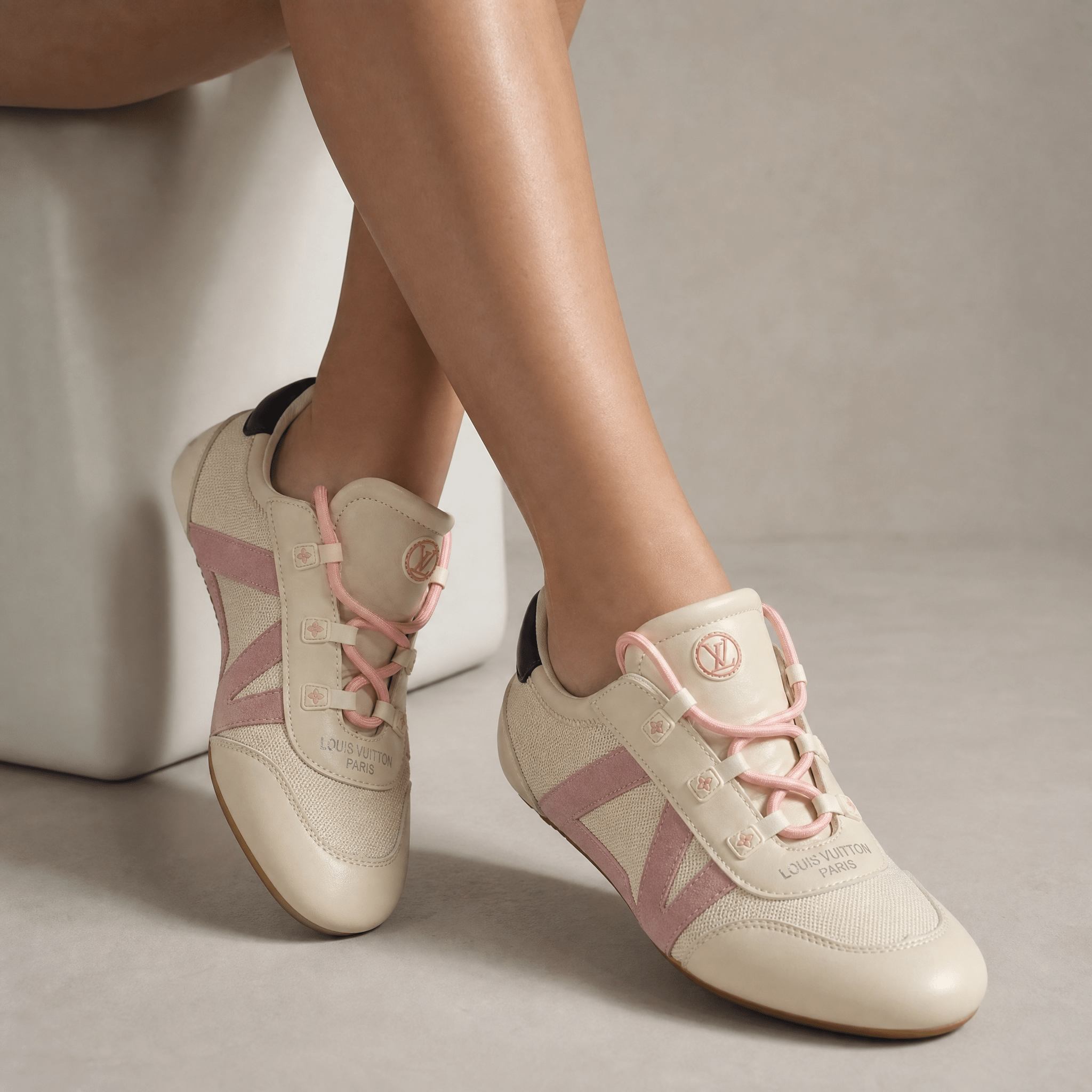 Louis Vuitton Feminine Retro Runner Sneakers 🌸✨ - MASTERPIECE