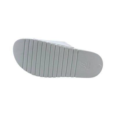 Louis Vuitton Monogram Comfort Slides – All White Edition 🤍✨ - MASTERPIECE