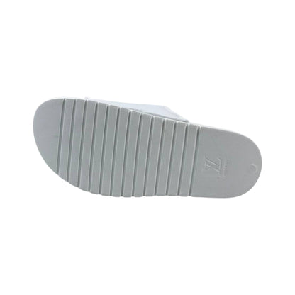 Louis Vuitton Monogram Comfort Slides – All White Edition 🤍✨ - MASTERPIECE