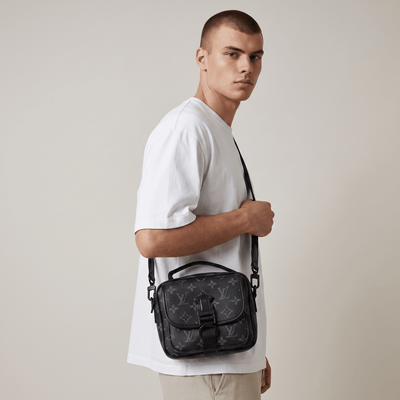 🖤 Louis Vuitton Monogram Eclipse Utility Crossbody Bag – Black - MASTERPIECE
