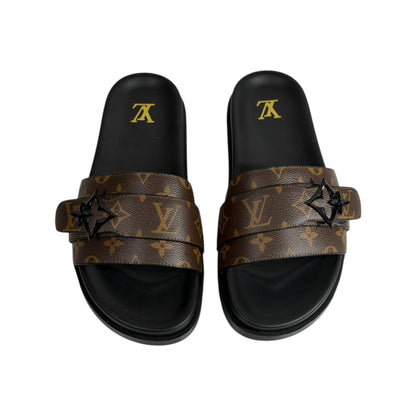 Louis Vuitton Monogram Slides 🤎✨ Luxury Comfort Sandals for Men - MASTERPIECE