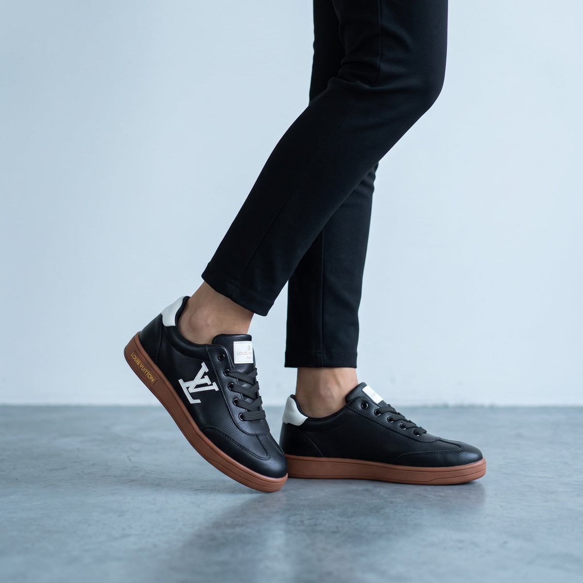 Louis Vuitton Trainer – Black Leather Sneaker 🖤👟 - MASTERPIECE