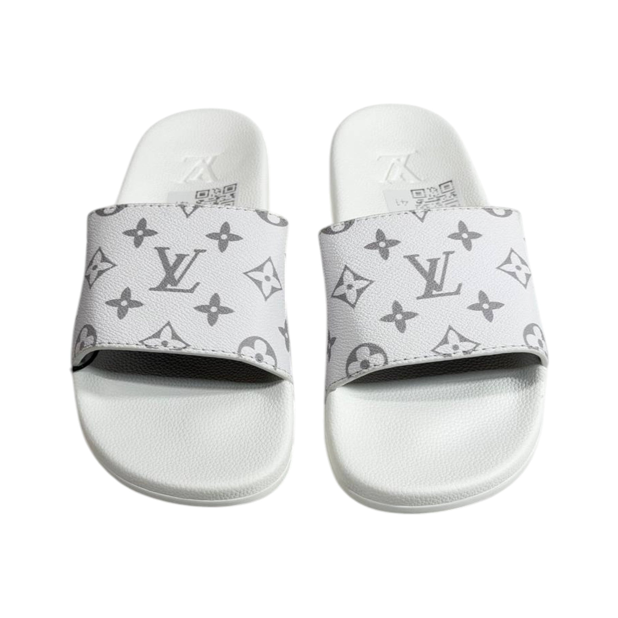 Louis Vuitton White Monogram Slides – Luxury Everyday Comfort Sandals 🤍👡 - MASTERPIECE