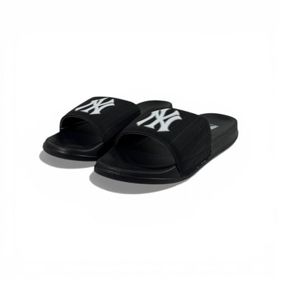 ⚾ New York Yankees Black Slides – Classic Logo Edition 🖤🤍 - MASTERPIECE