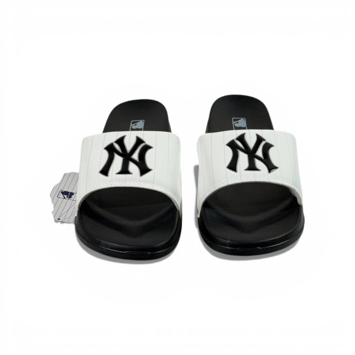 ⚾ New York Yankees Mono Slides – White & Black Edition 🤍🖤 - MASTERPIECE