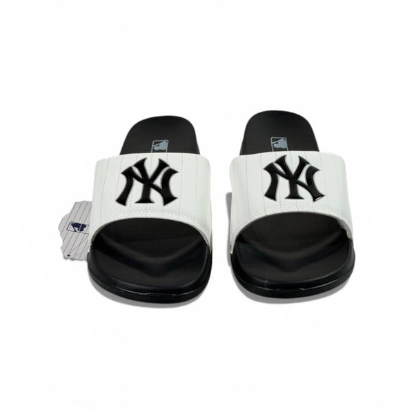 ⚾ New York Yankees Mono Slides – White & Black Edition 🤍🖤
